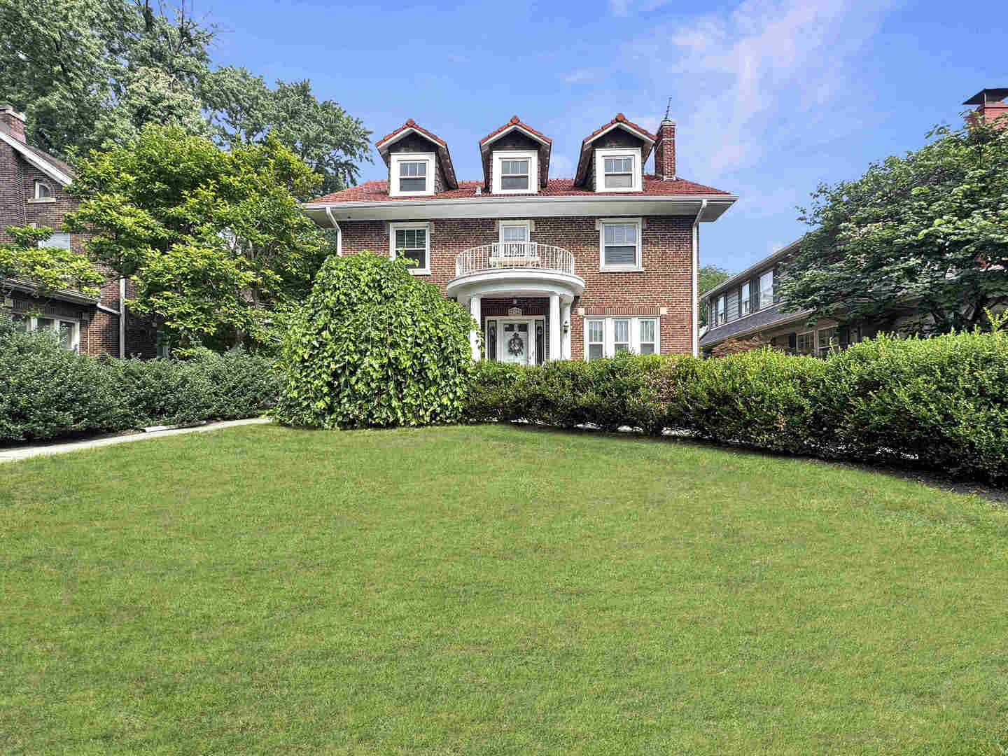 934 Fair Oaks Avenue — photo