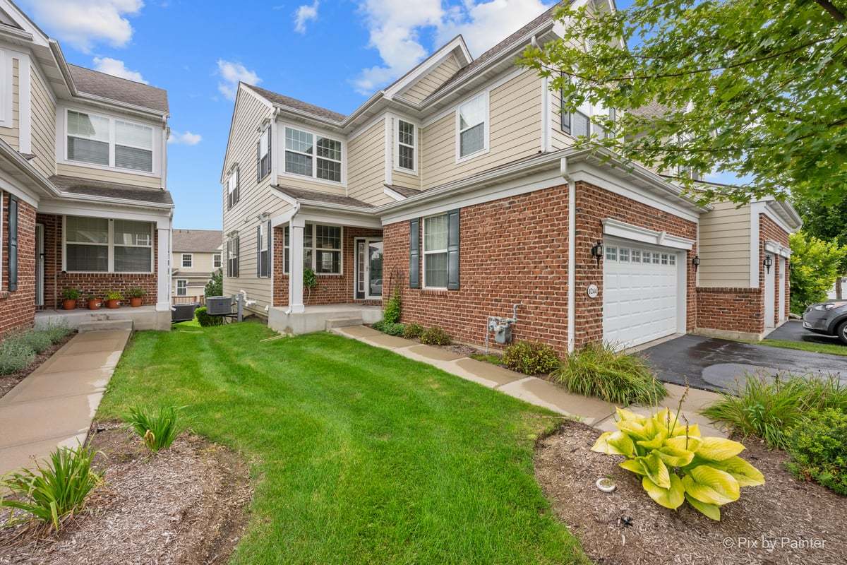 1244 Falcon Ridge Drive, Elgin, IL 60124 — photo 2