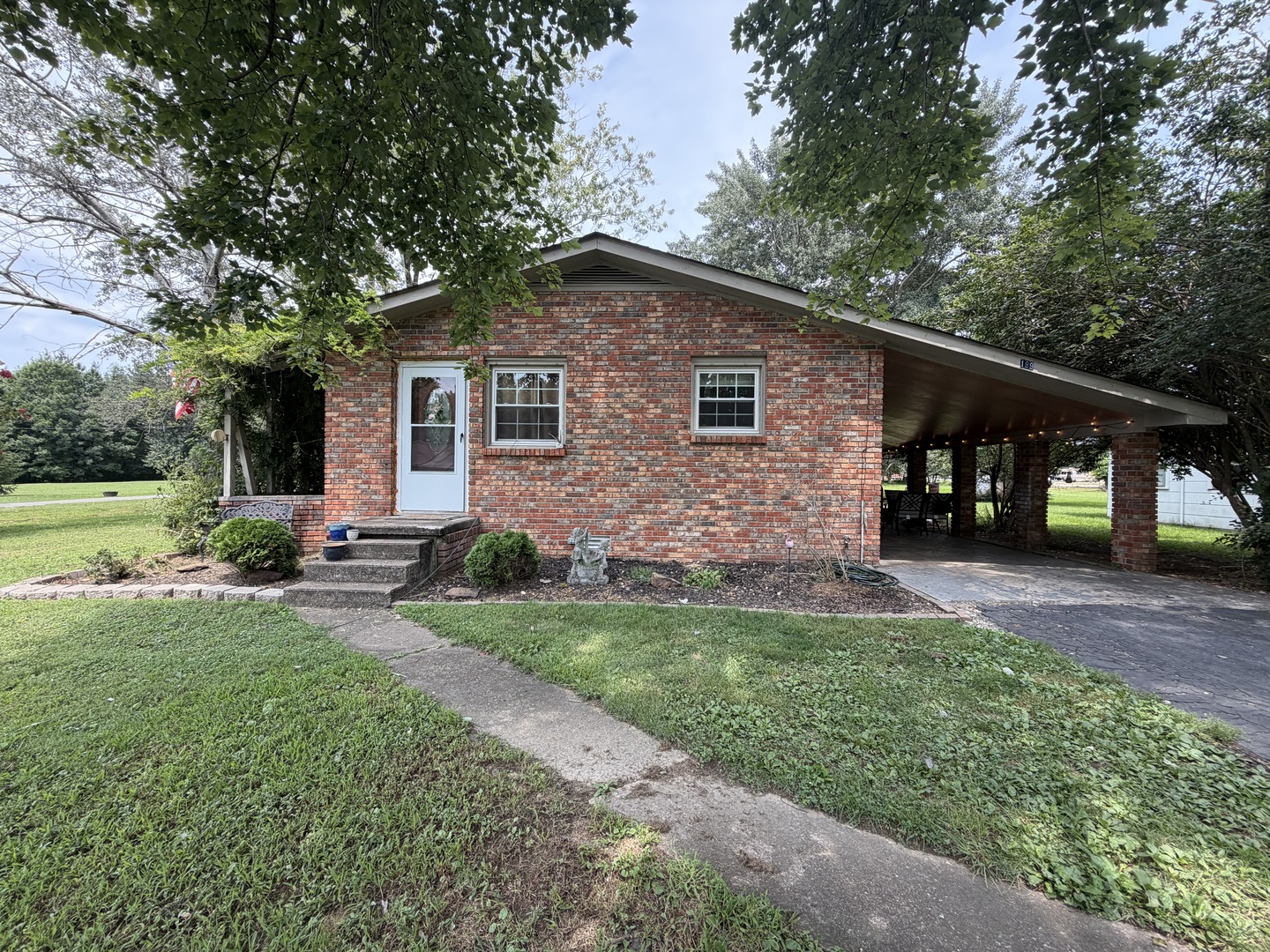 189 Blasdel Drive — photo