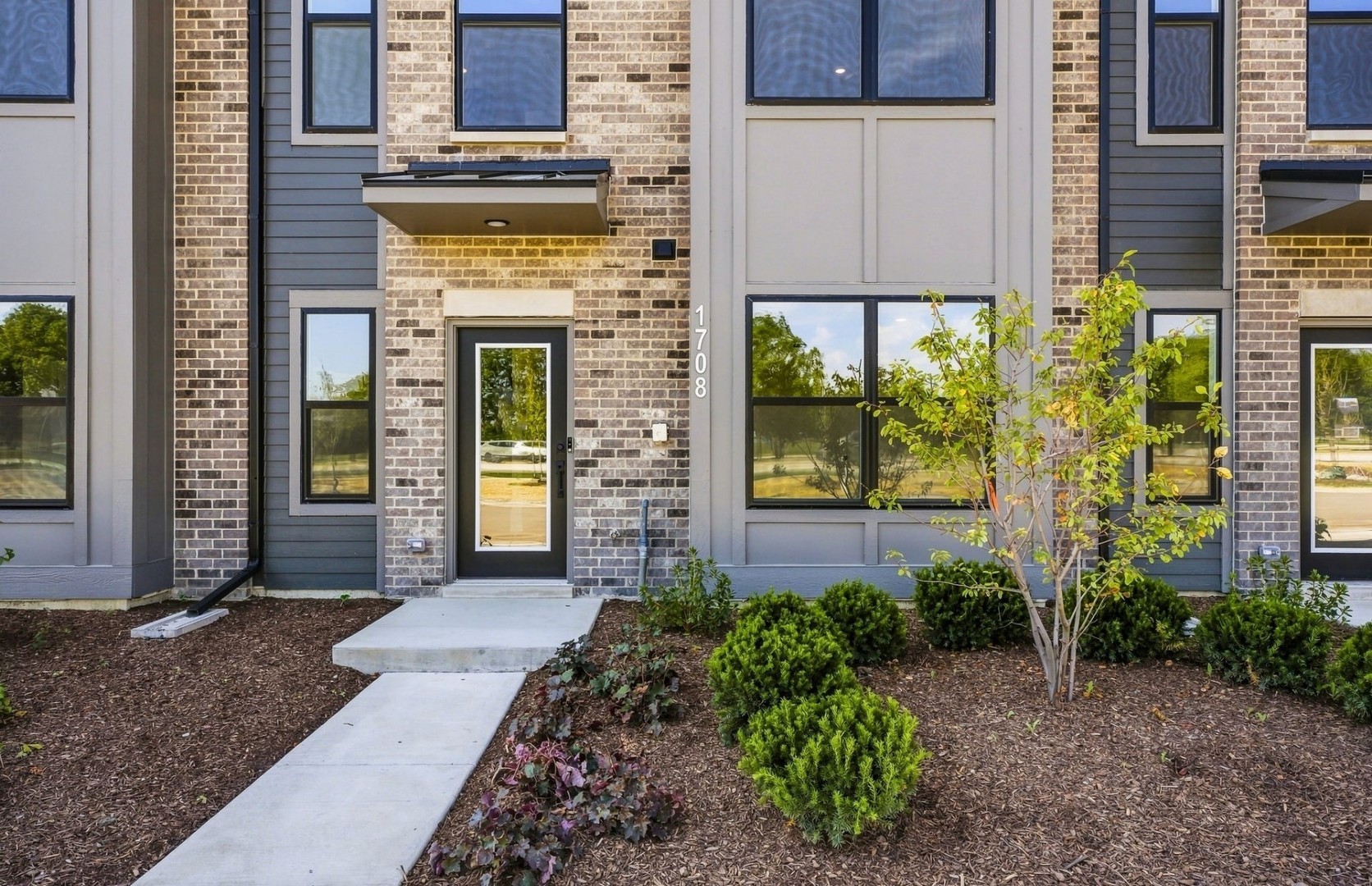1708 Espacio Drive 3004 — photo