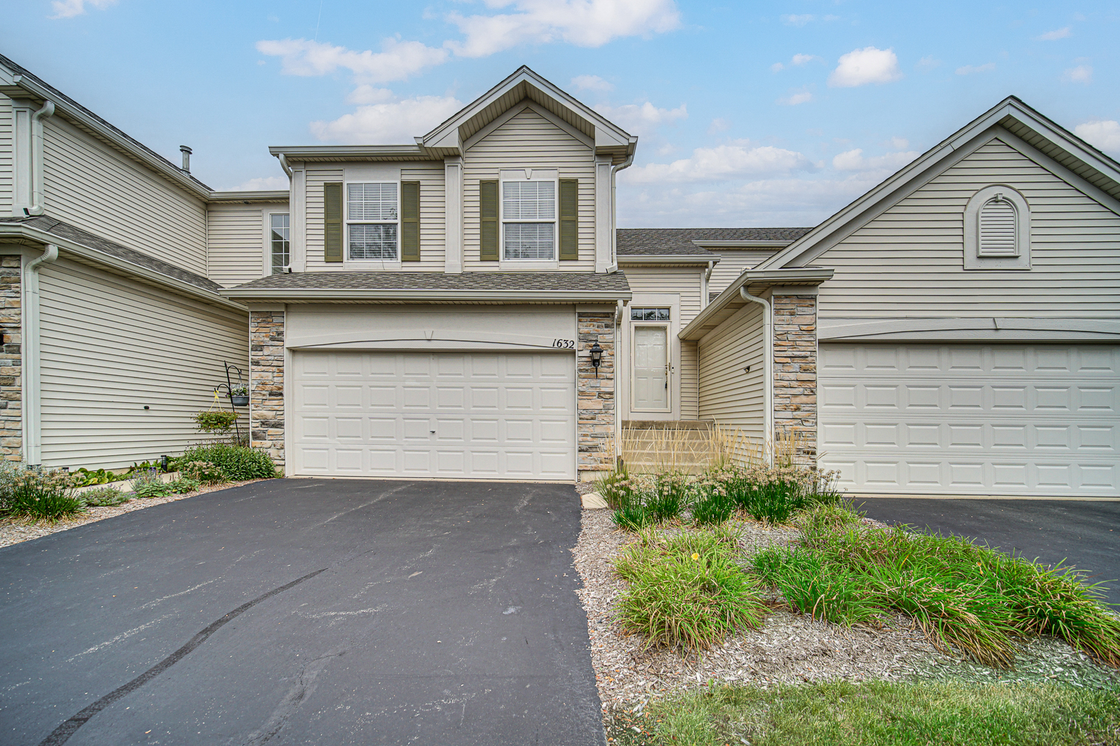 1632 Fredericksburg Lane — photo