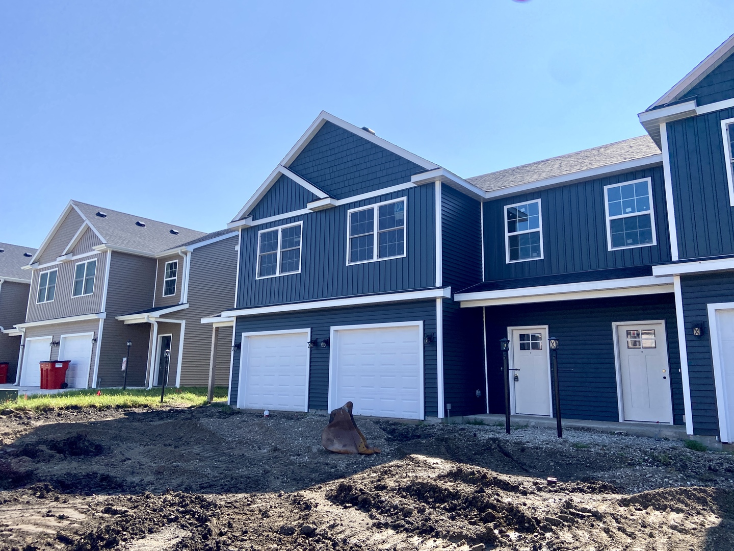 3327 Stoneway Court — photo