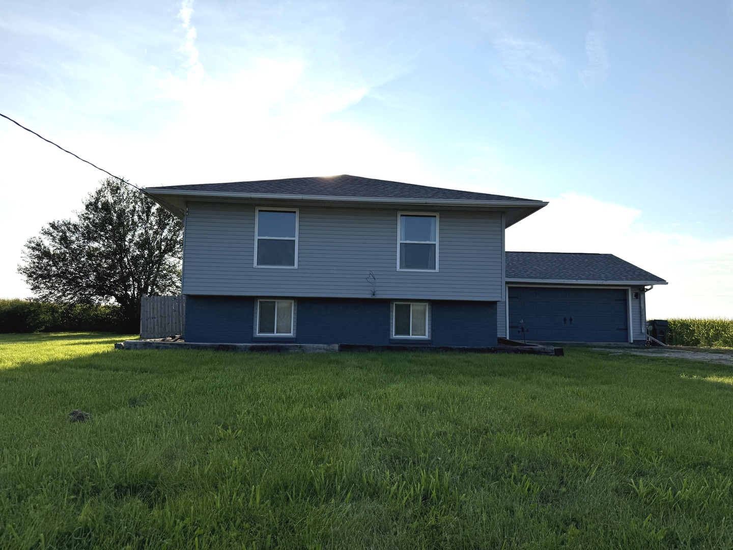 909 Harmon Road — photo