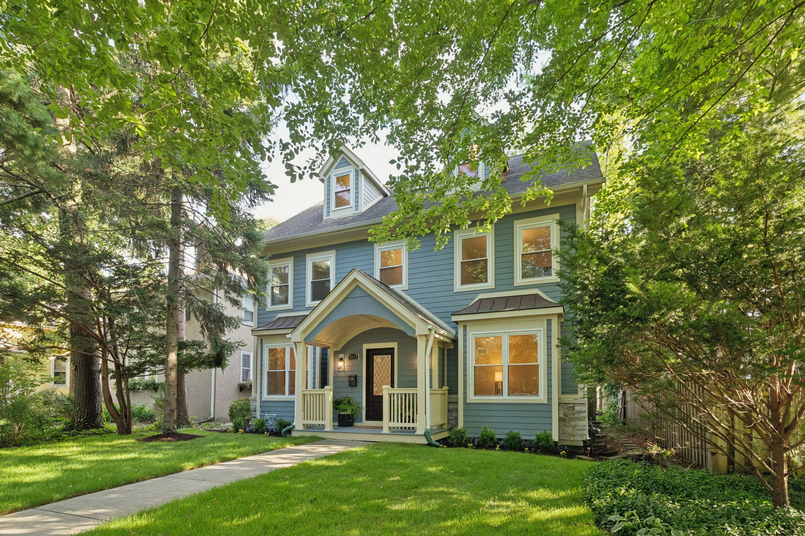 2412 Noyes Street — photo