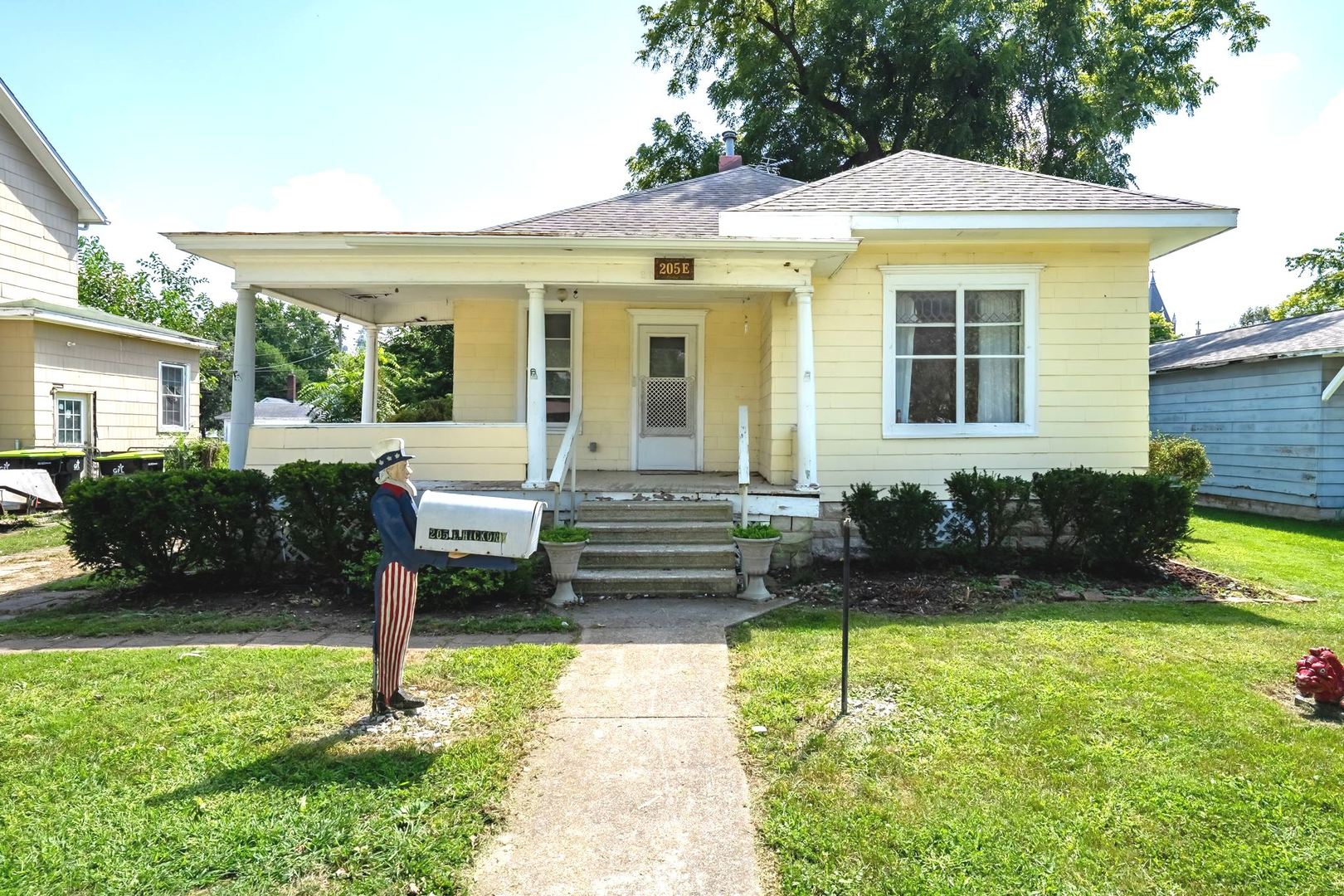 205 E Hickory Street — photo