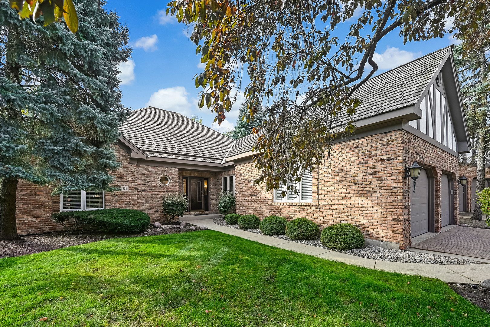 51 Chesterfield Court — photo