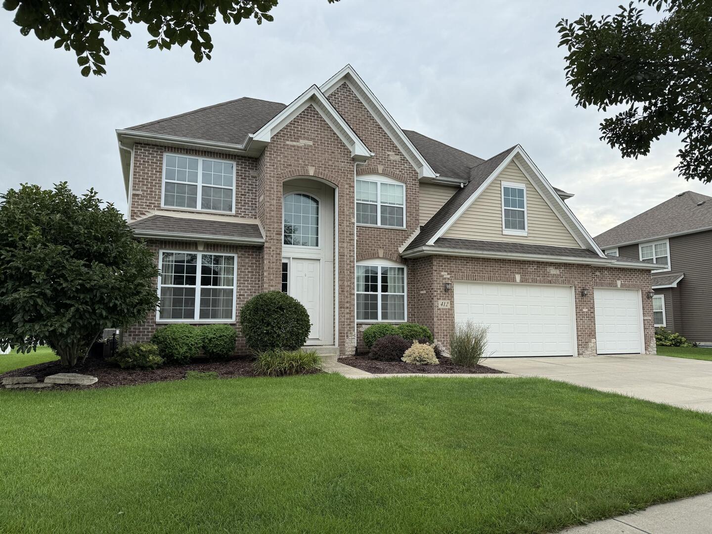 412 E Frontier Drive, Minooka, IL 60447