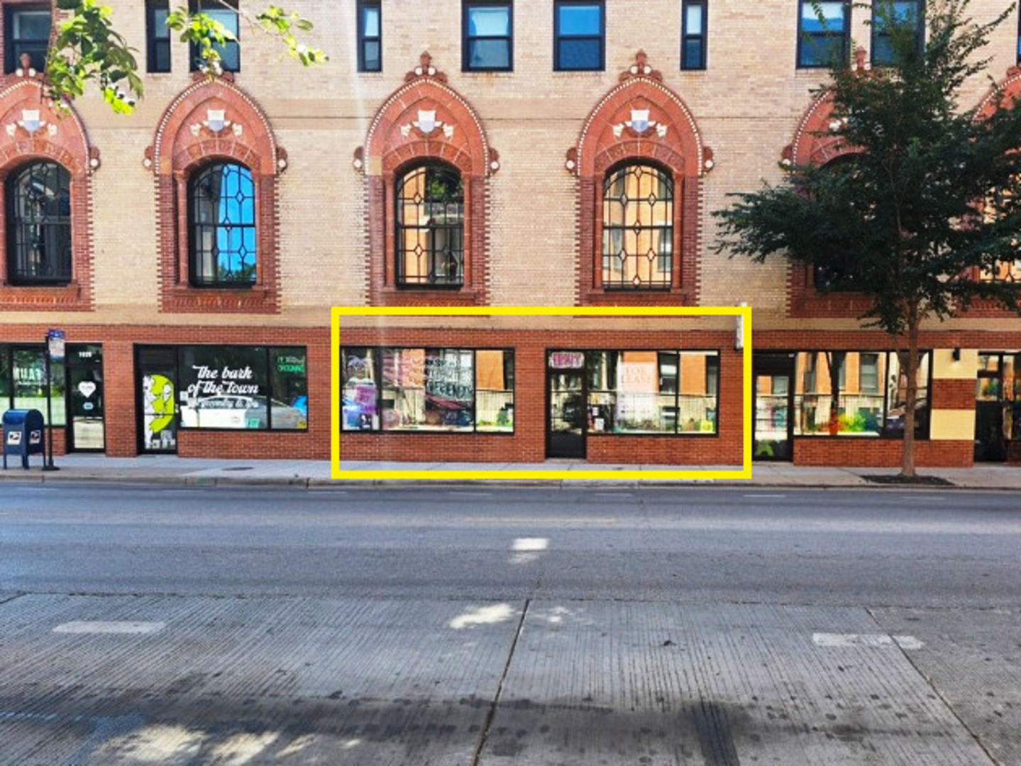 1047 W Lawrence Avenue — photo