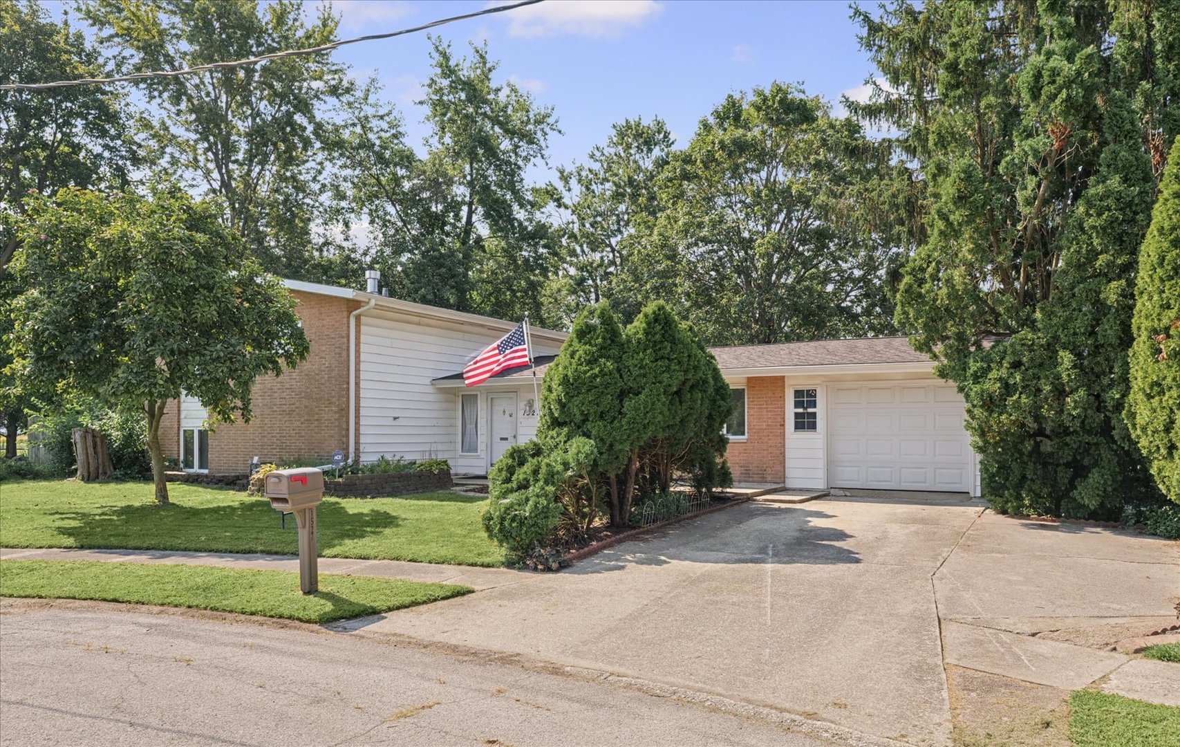 1527 S Pointe Drive, Rantoul, IL 61866 — photo 3