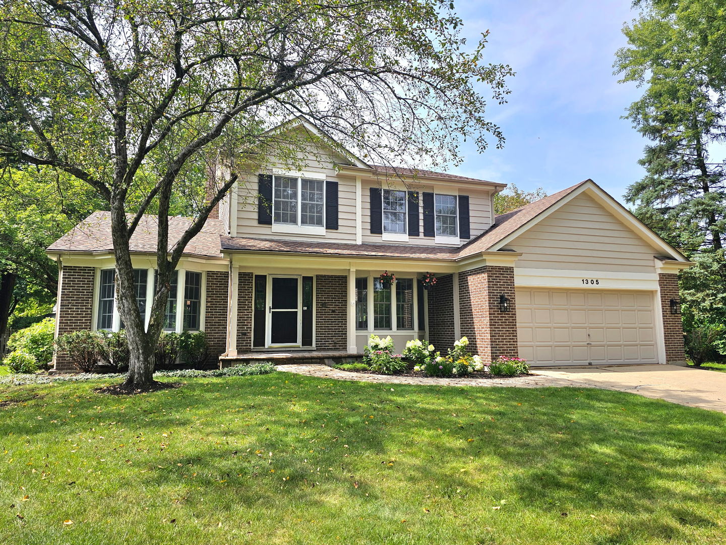 1305 Dancer Court — photo