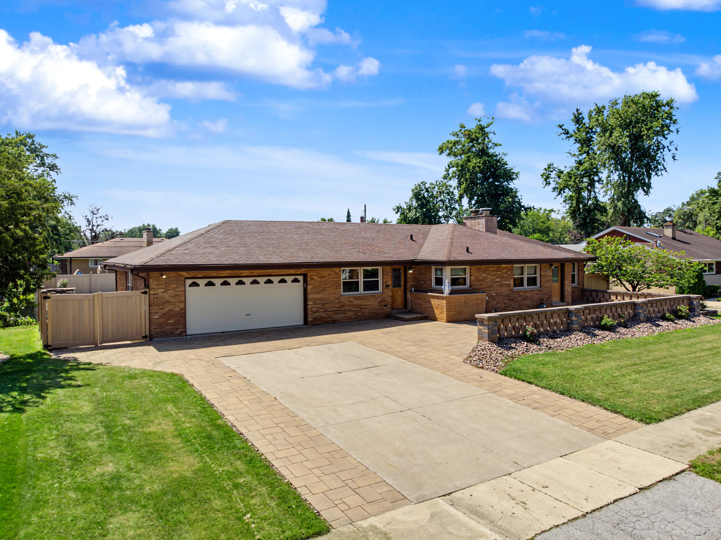 378 Oakwood Drive — photo