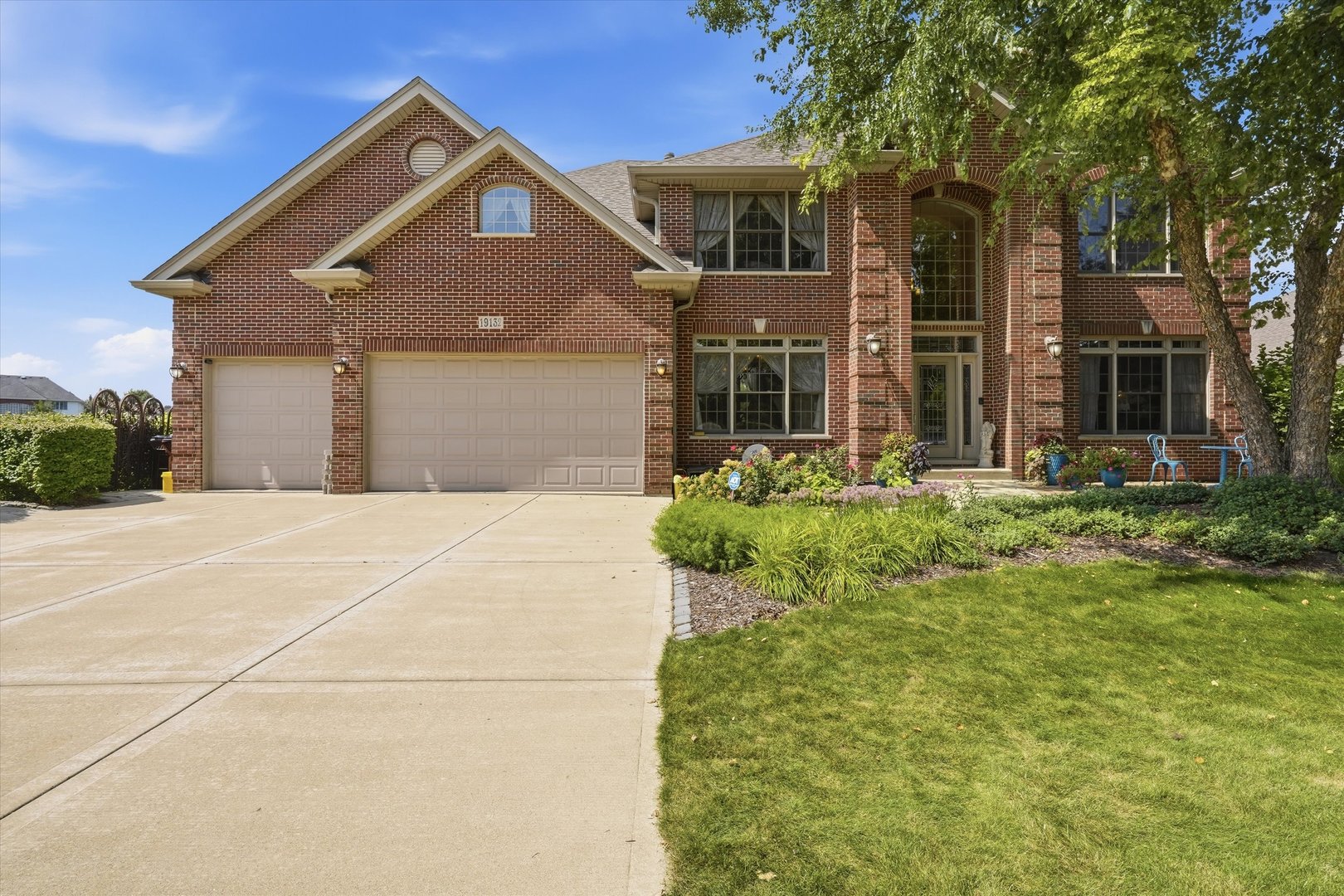 19132 Boulder Ridge Court — photo