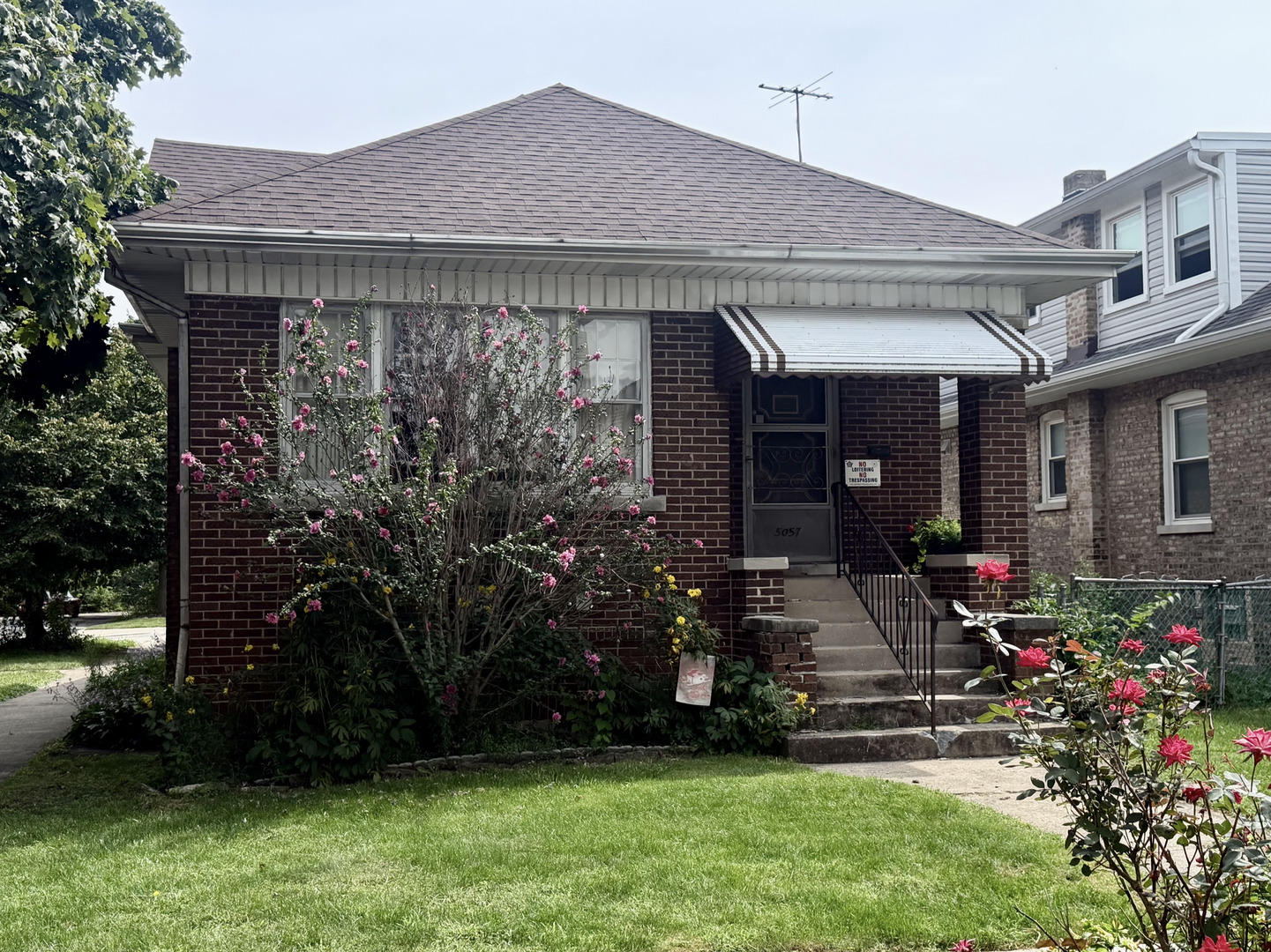 5057 N Keeler Avenue — photo