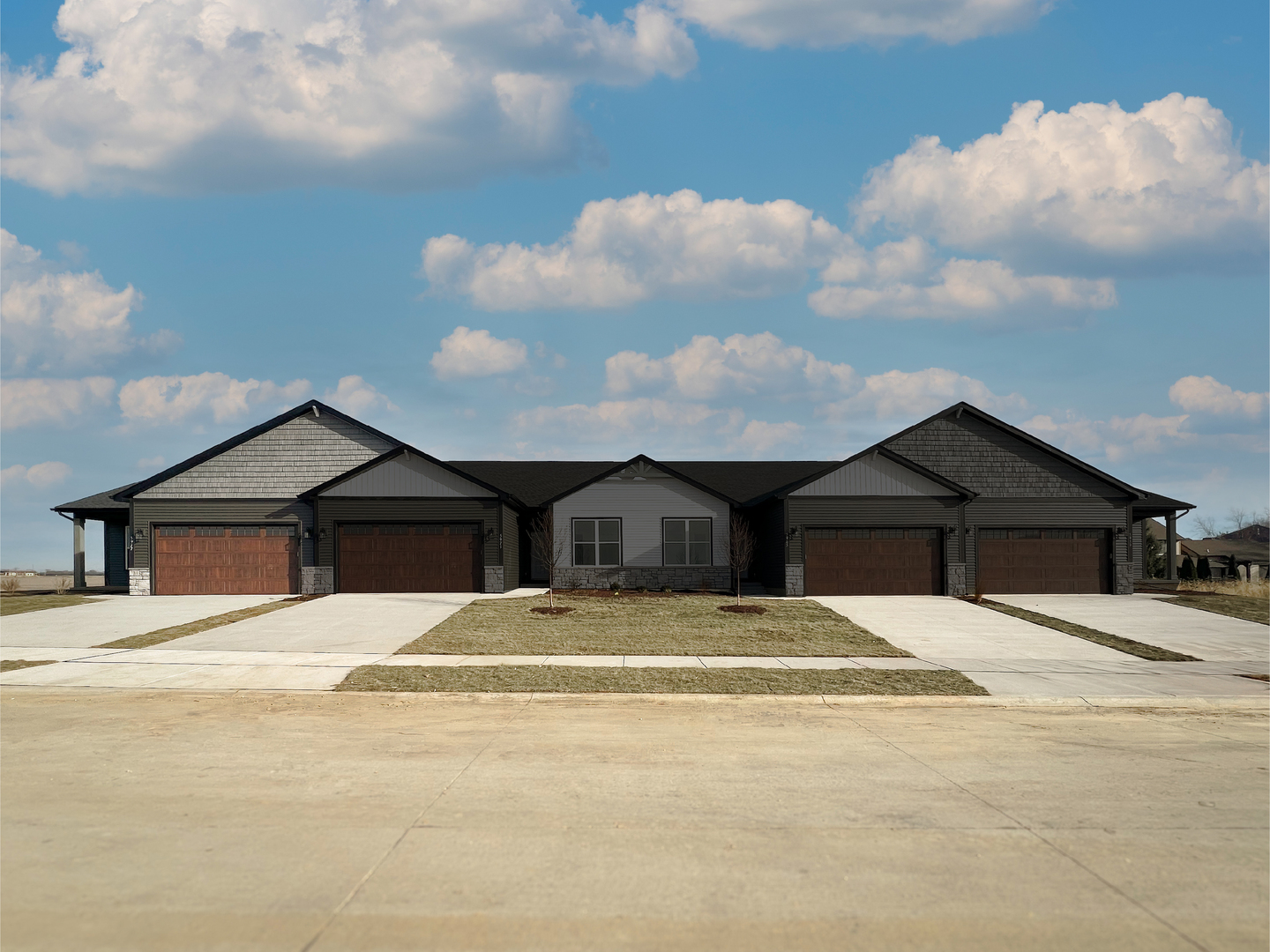 5940 Wildcat Way — photo