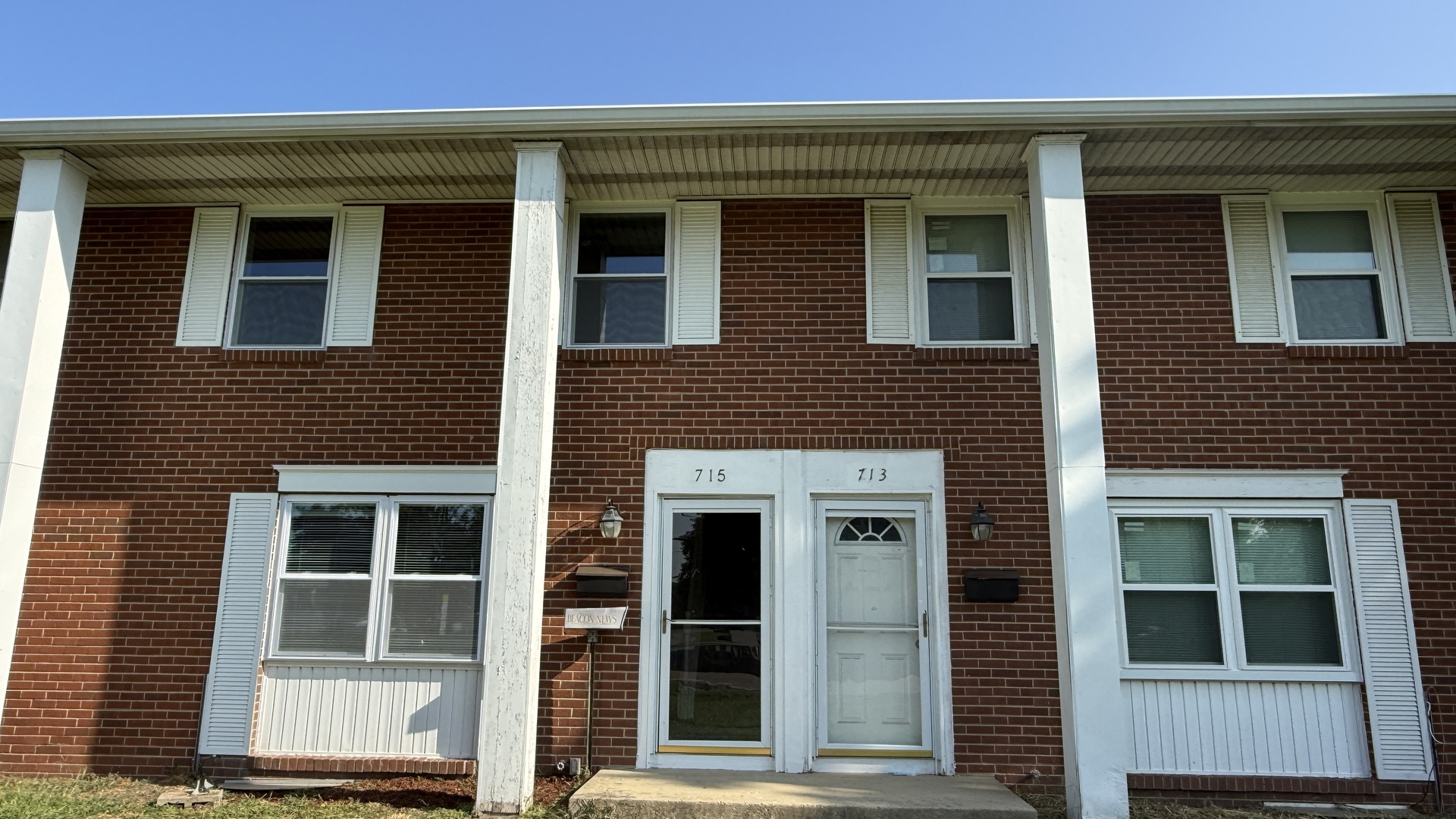 715 Old Indian Trail Road — photo