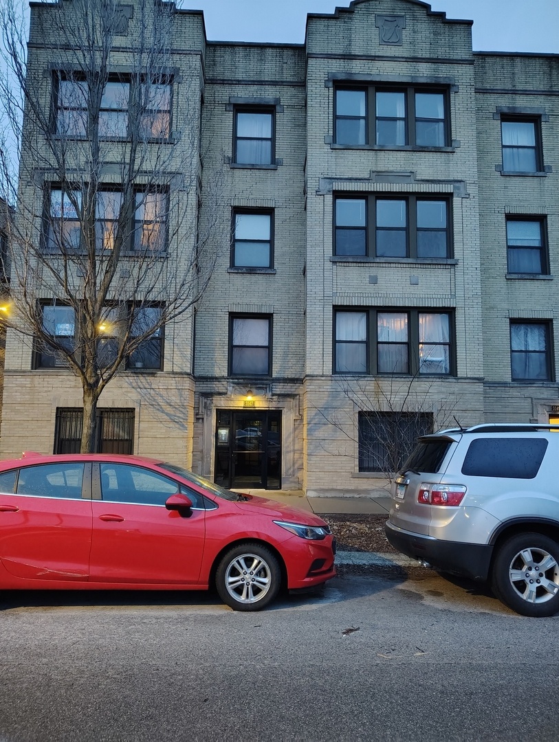 3149 W Wellington Avenue 1 — photo