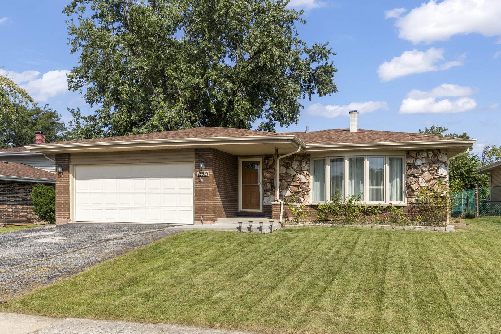 15521 Ridgeland Avenue — photo