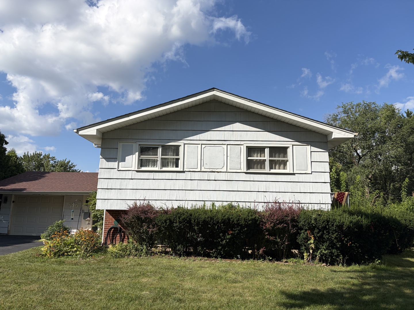 570 Jamison Lane, Hoffman Estates, IL 60169 — photo 2