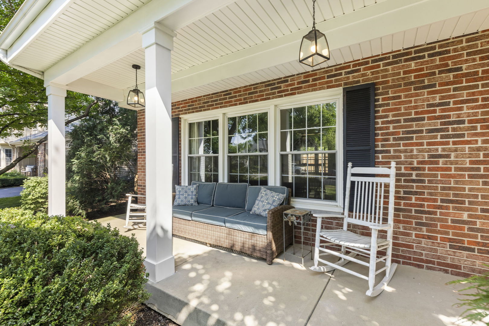 1725 Maple Leaf Court, Wheaton, IL 60187 — photo 2
