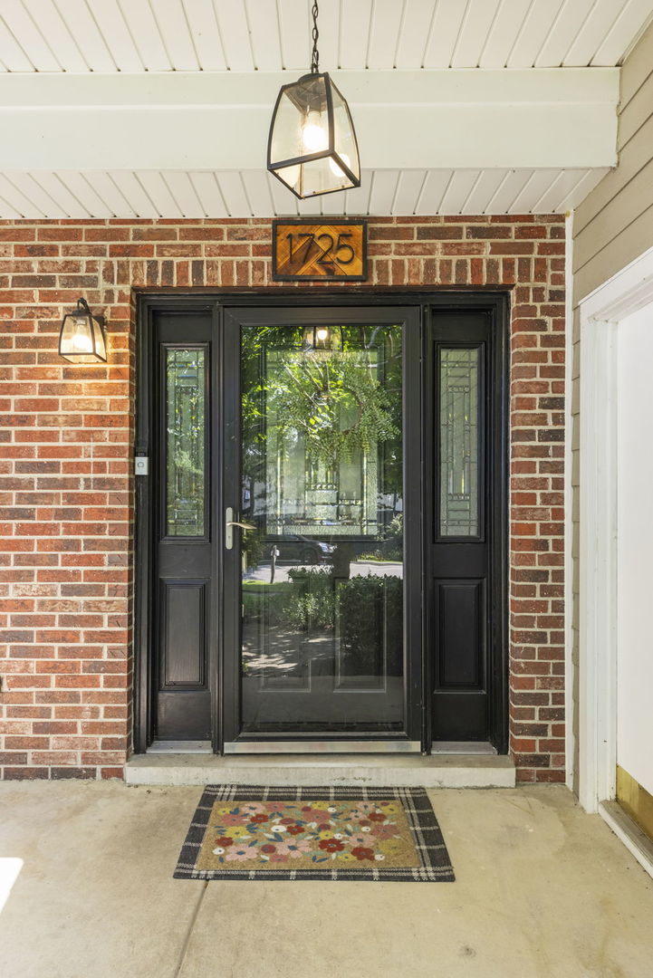 1725 Maple Leaf Court, Wheaton, IL 60187 — photo 3