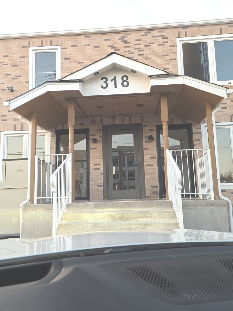 318 W Ogden Avenue 2 — photo