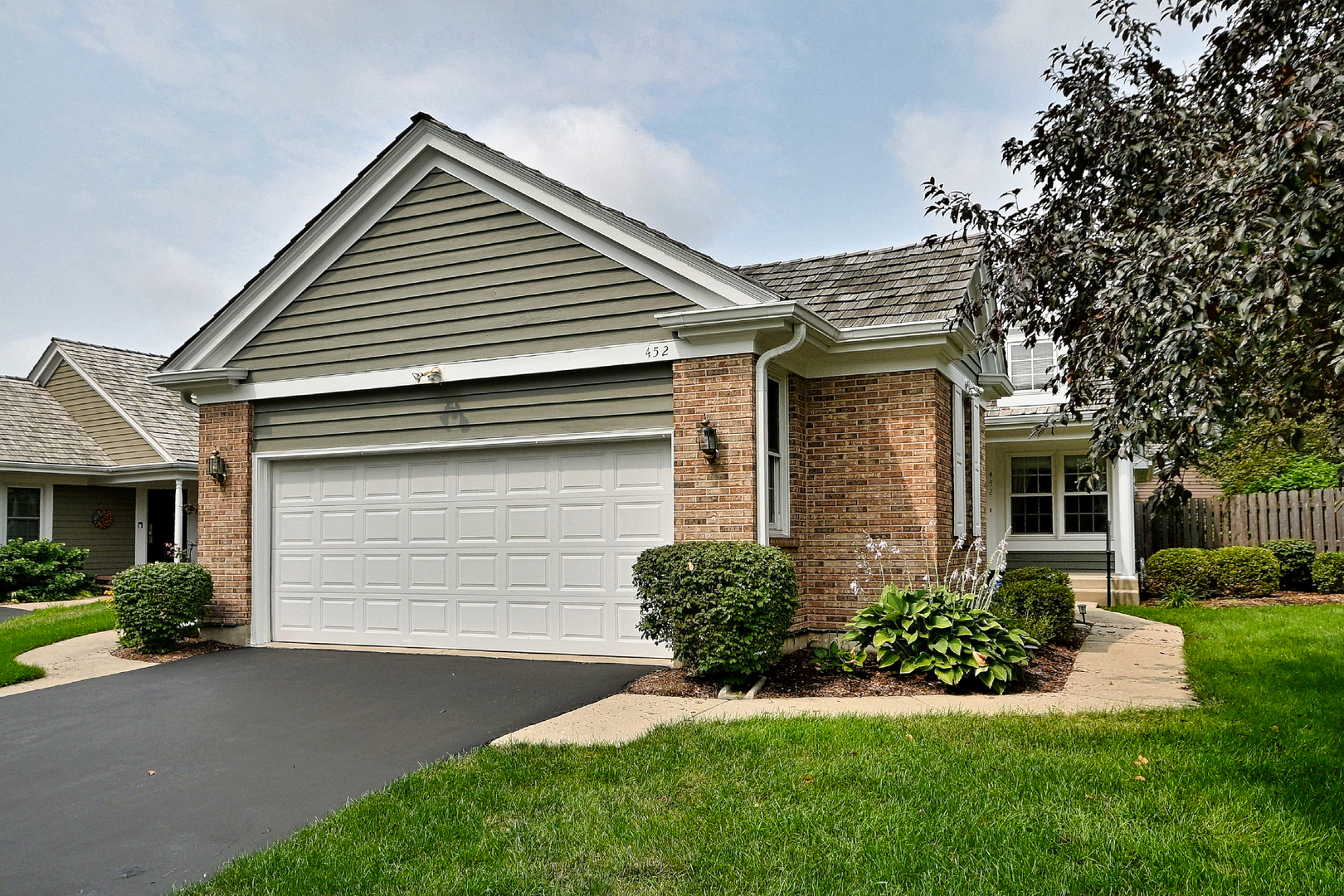 452 Park Barrington Drive — photo
