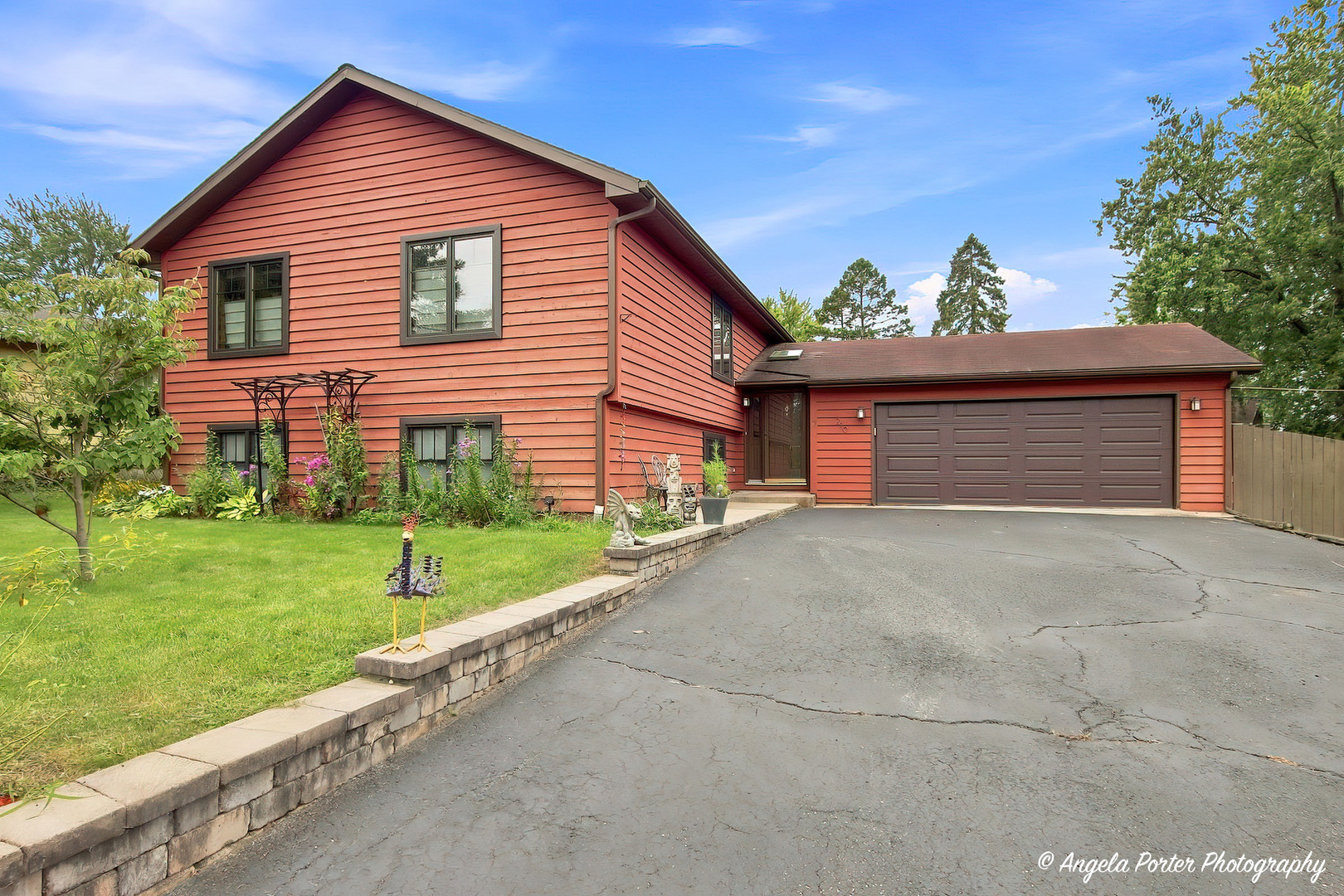210 Maplewood Drive — photo
