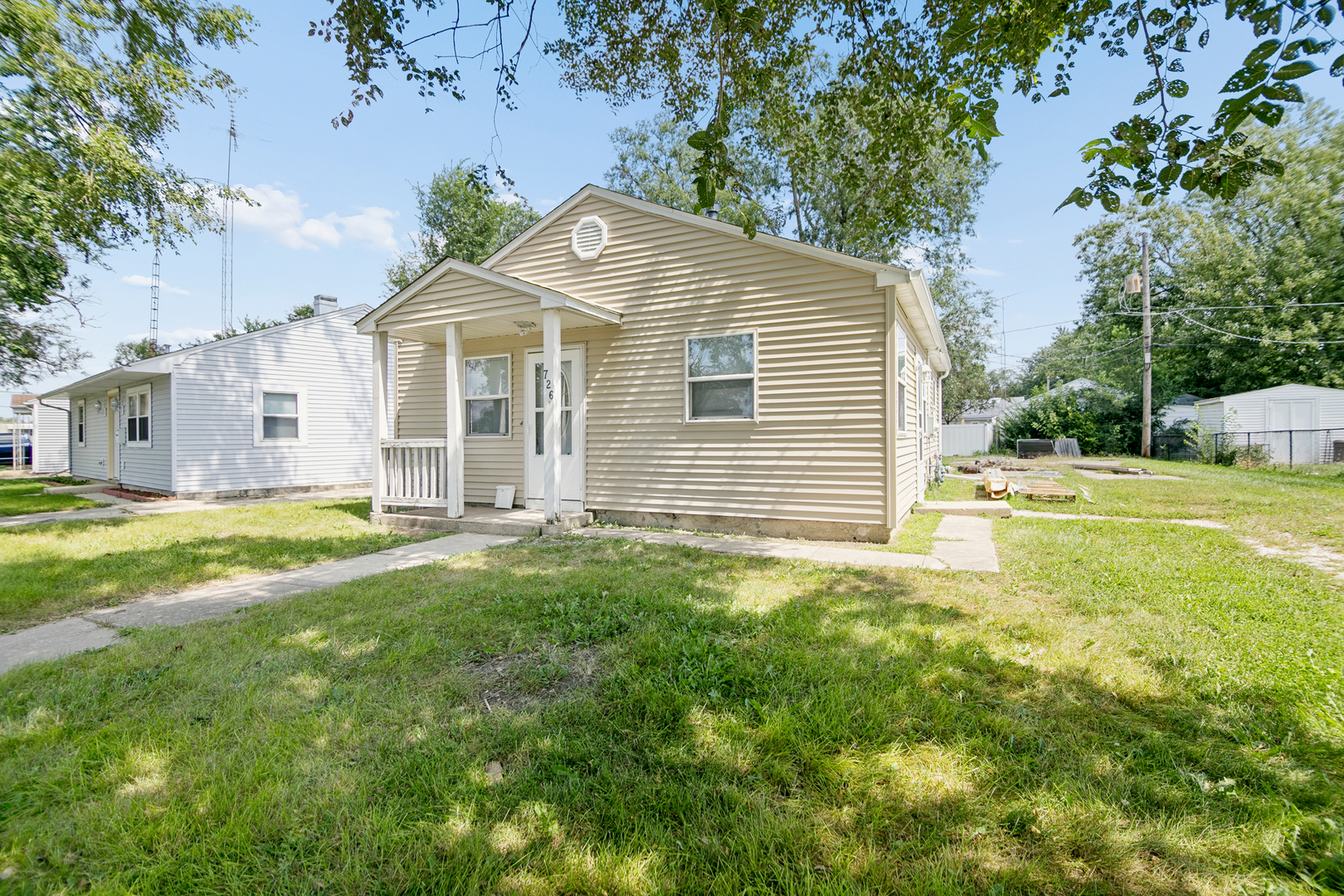 726 N Webster Circle — photo