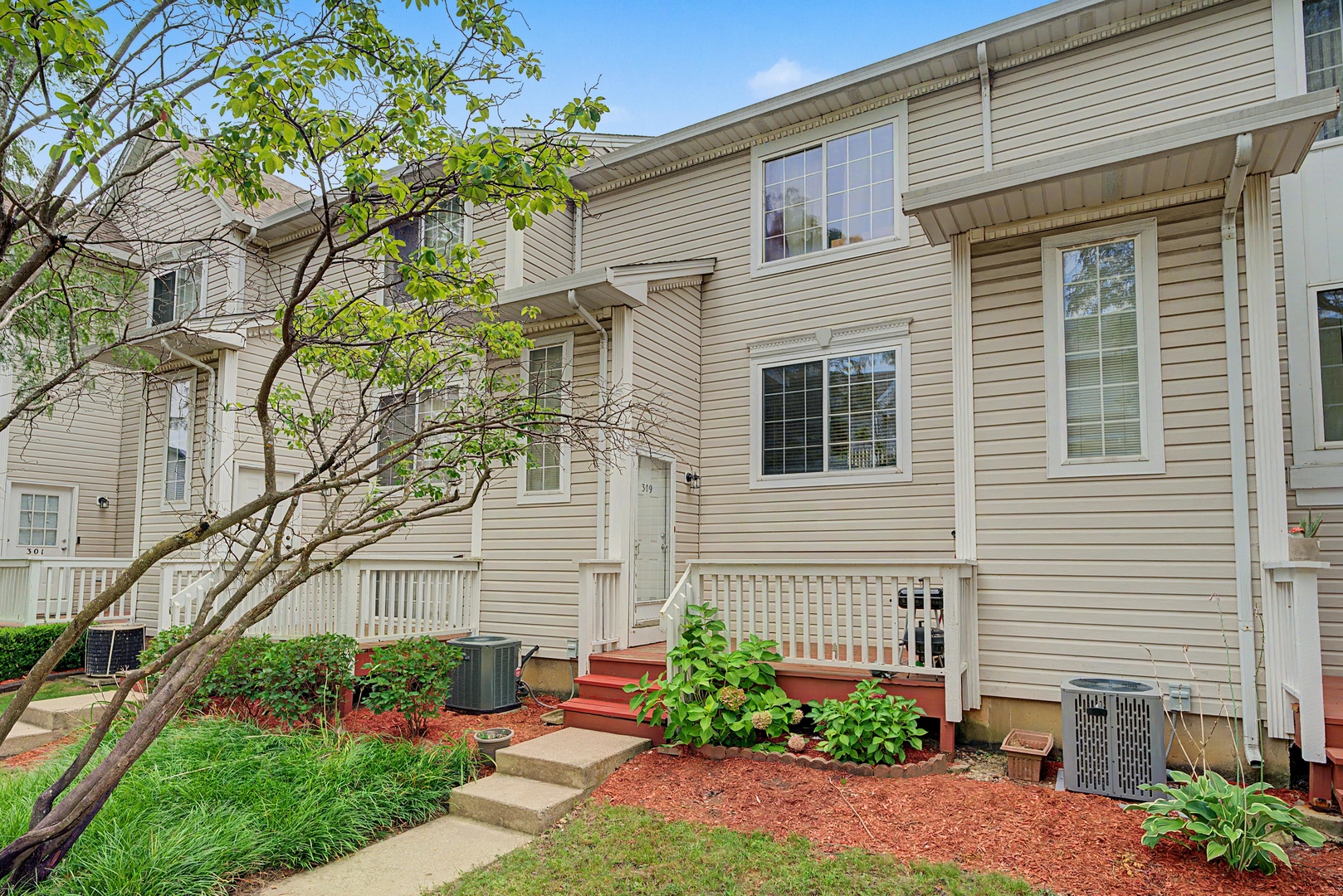 309 Candlelight Court 309 — photo