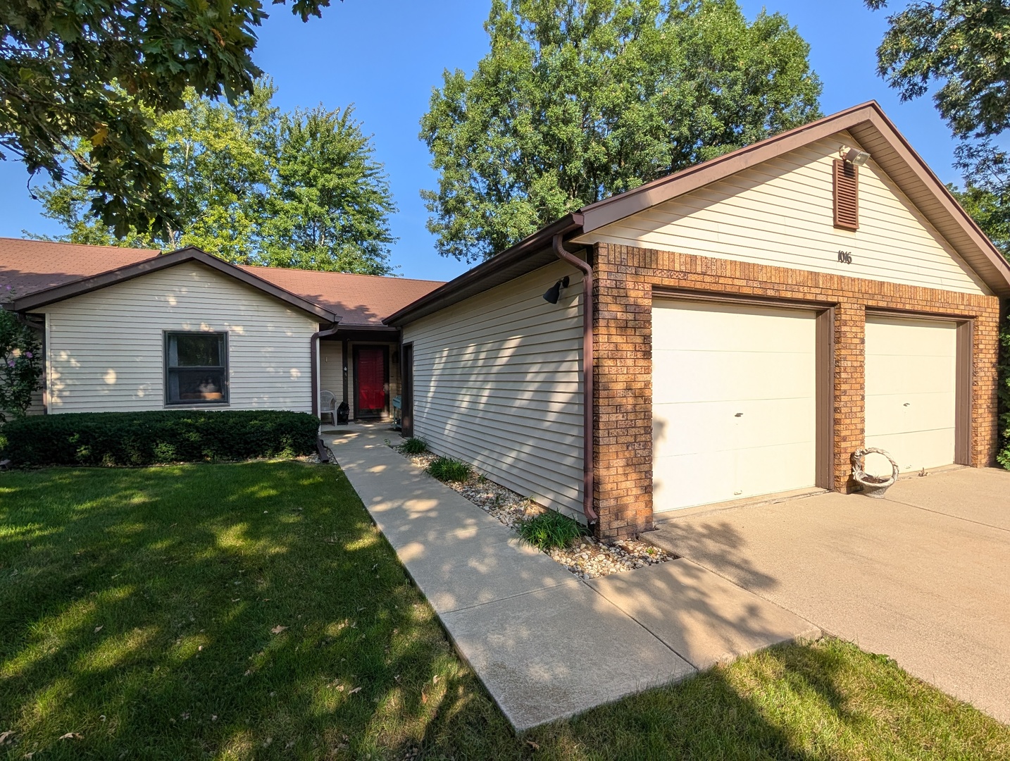 1016 Baxter Lane 1 — photo
