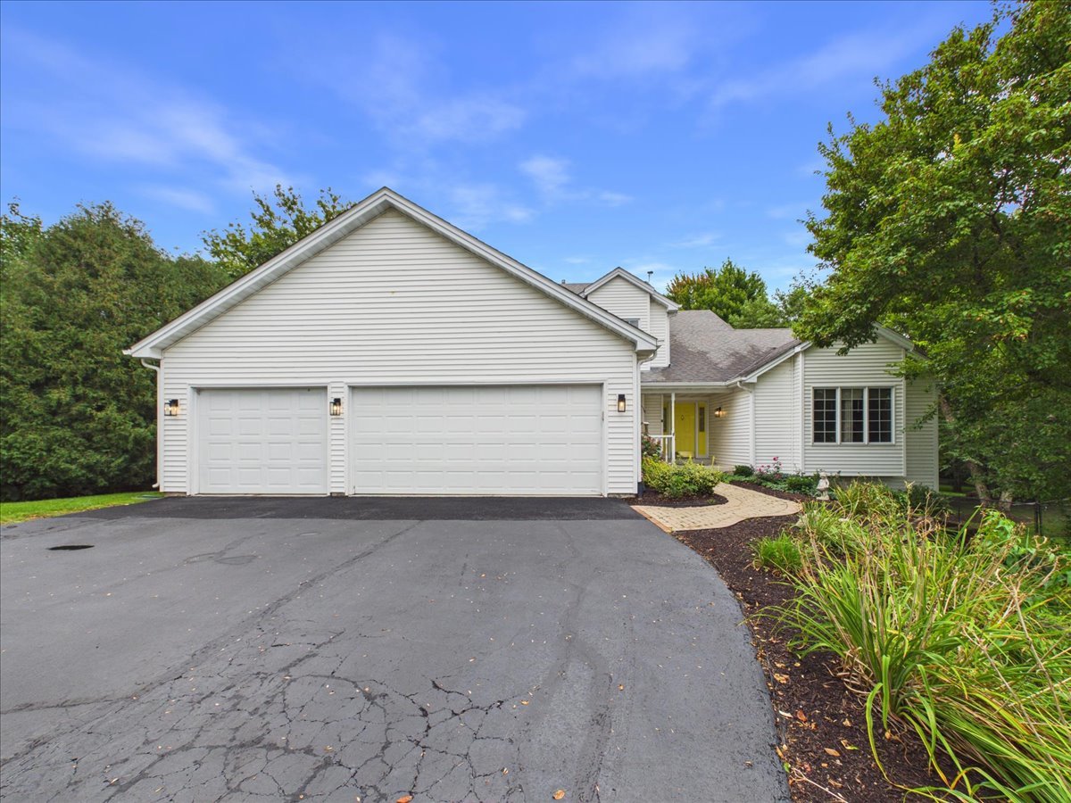 11497 Ridgecrest Drive, Roscoe, IL 61073 — photo 2