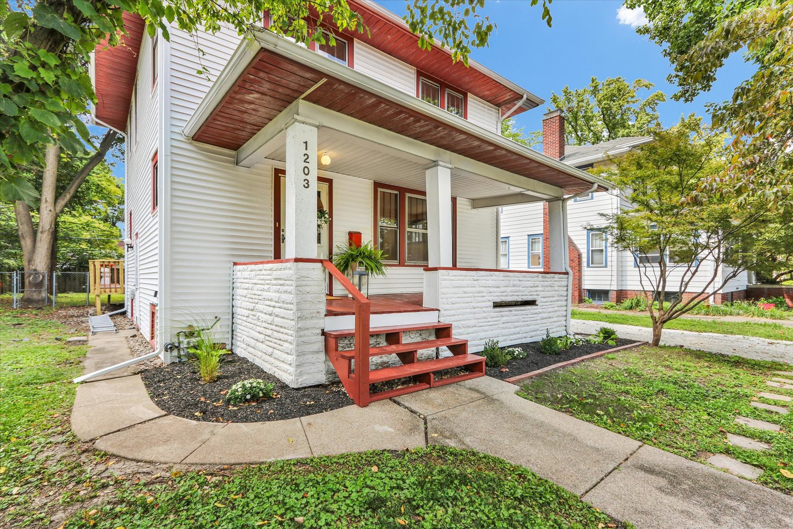 1203 S Race Street — photo