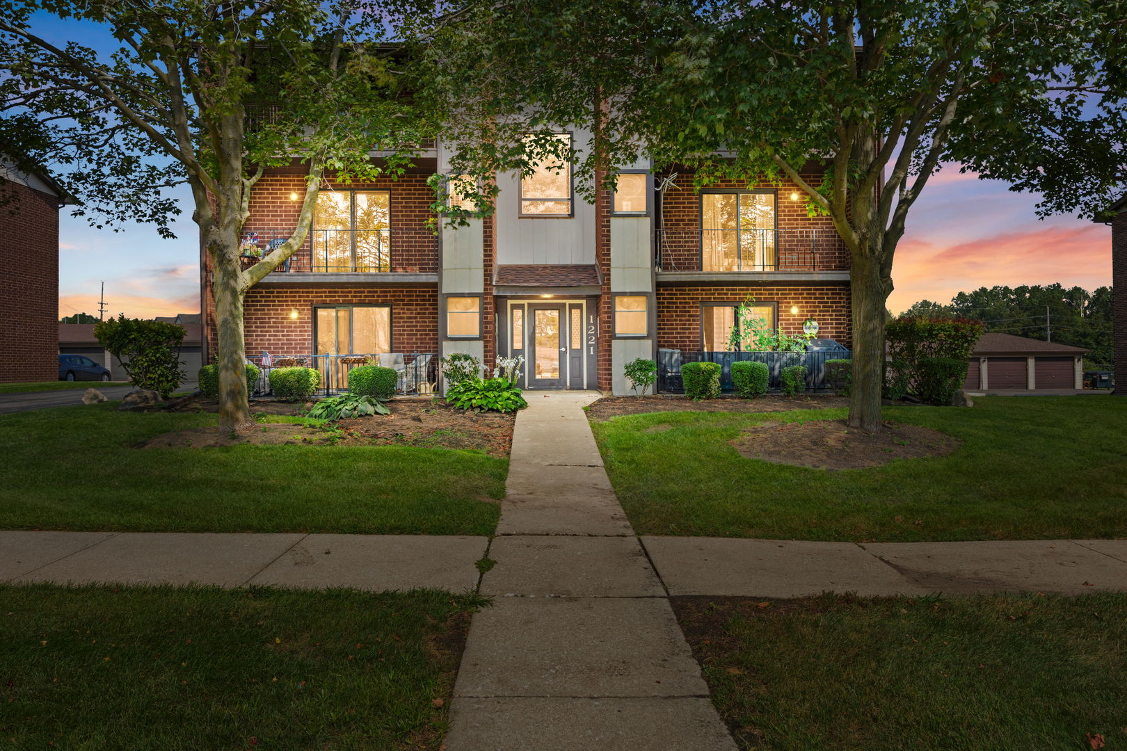 1221 Chalet Road Unit 200 — photo
