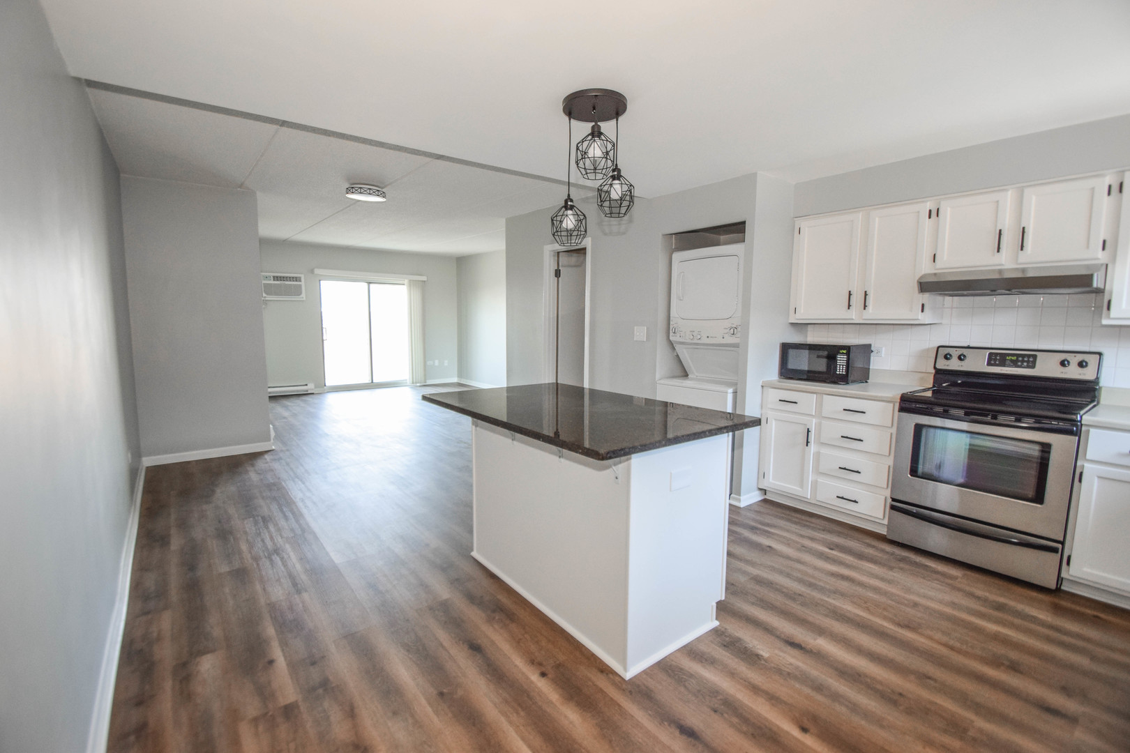 962 N Rohlwing Road #201A, Addison, IL 60101 — photo 2