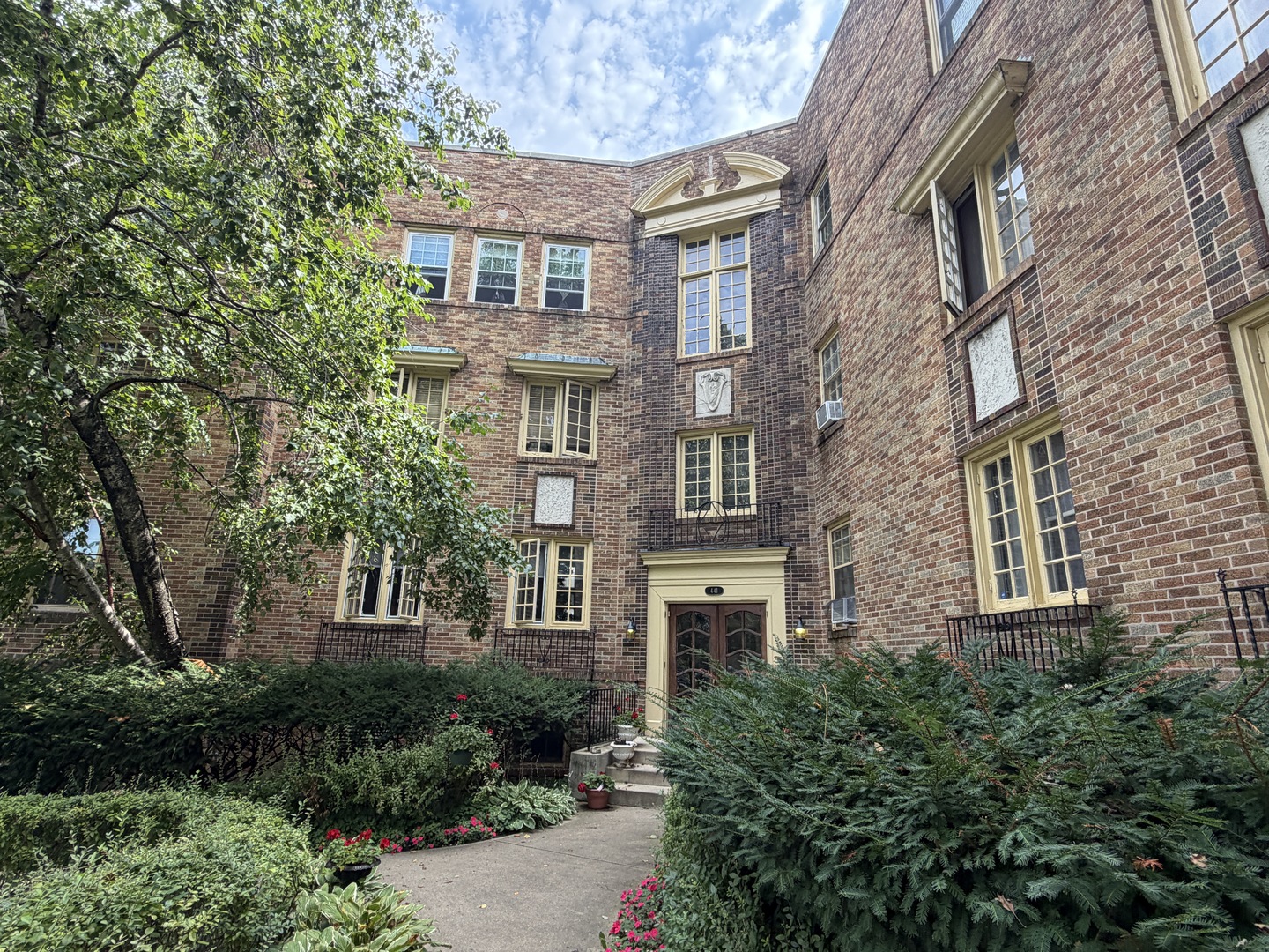 441 W Exchange Street 303 — photo