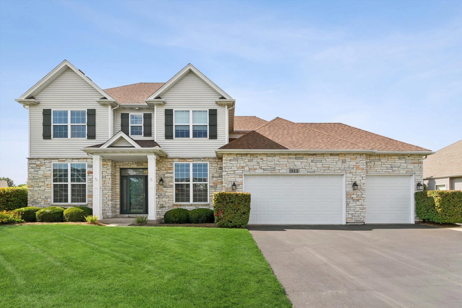 911 Hayden Drive — photo