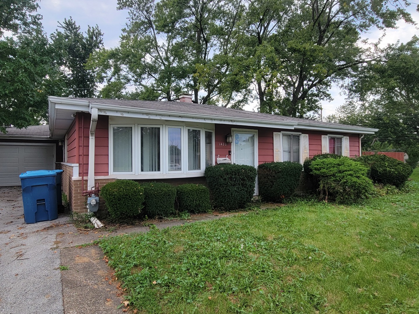 1420 Forest Place — photo