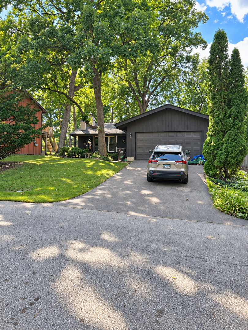 220 Lakewood Drive — photo
