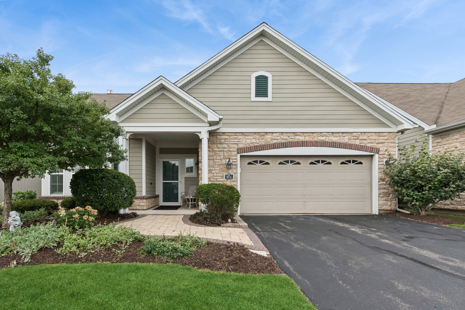 613 Handel Lane — photo