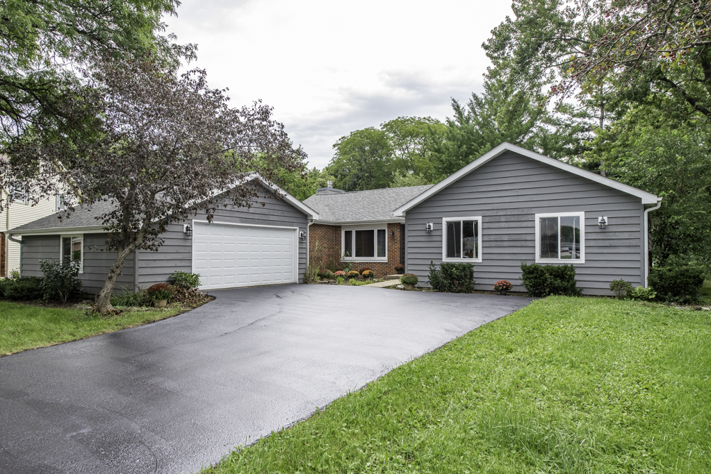 579 Phillips Circle — photo