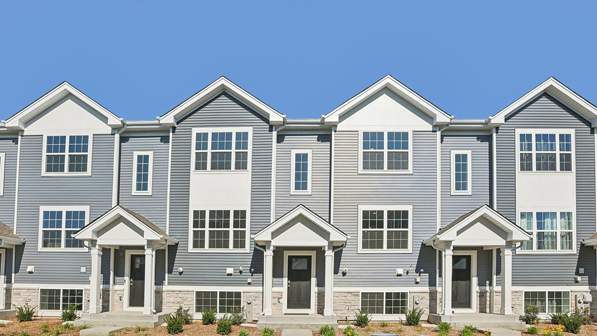 1383 Oakfield Lane — photo
