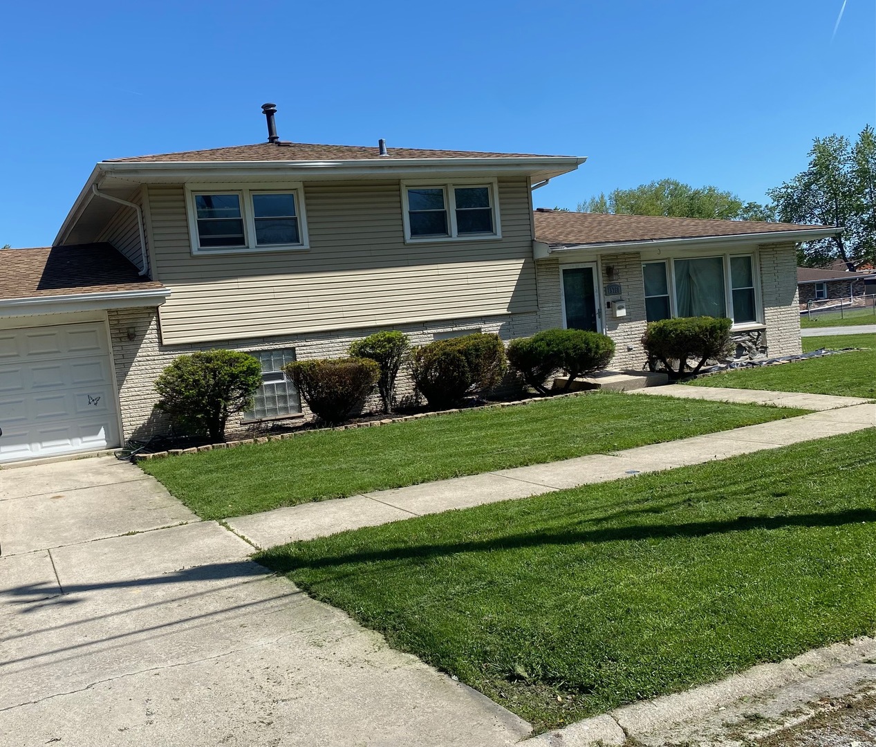 15760 Church Drive — photo