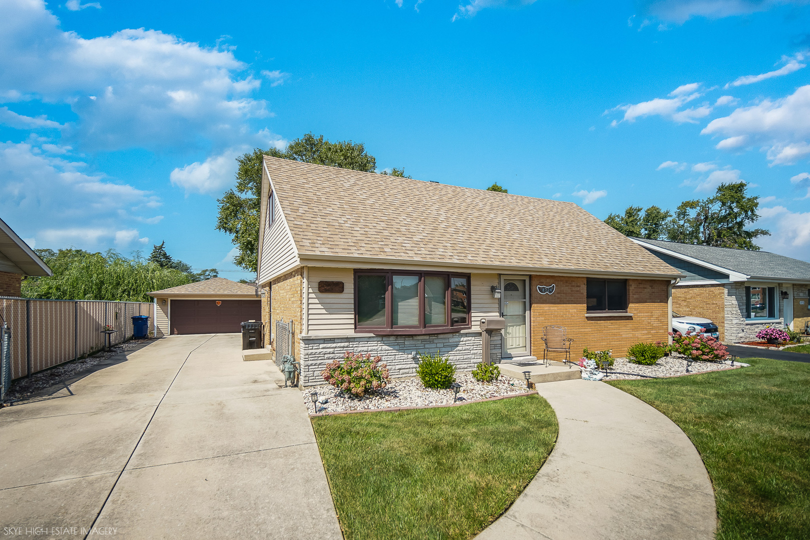 8724 Cranbrook Lane — photo