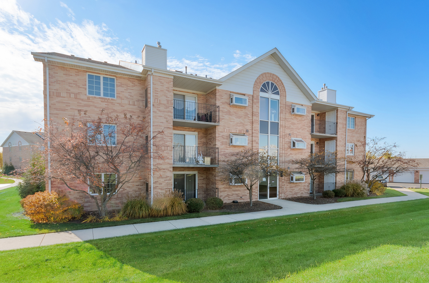 18302 Robin Lane D1 — photo