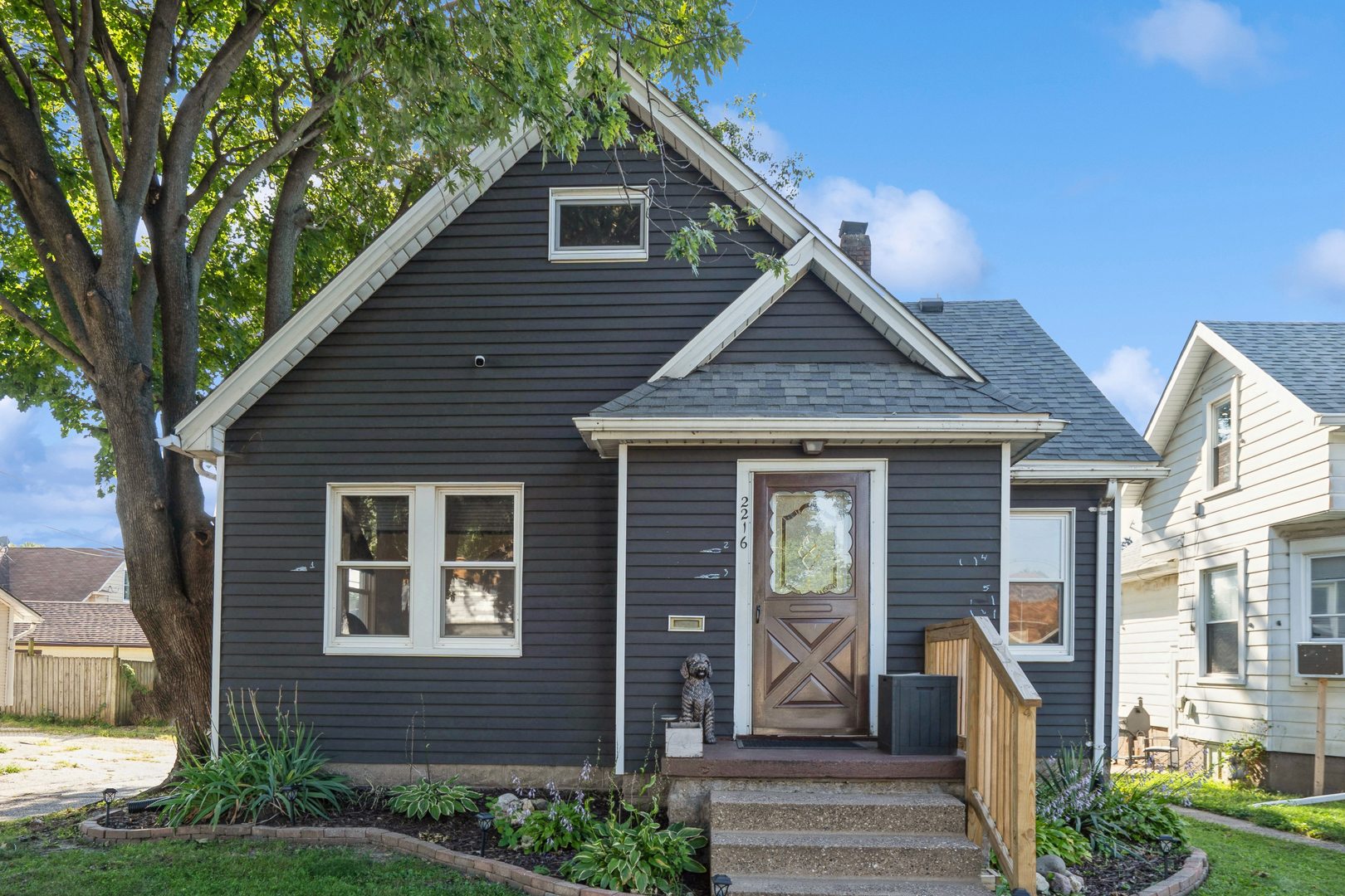 2216 N Sturdevant Street — photo