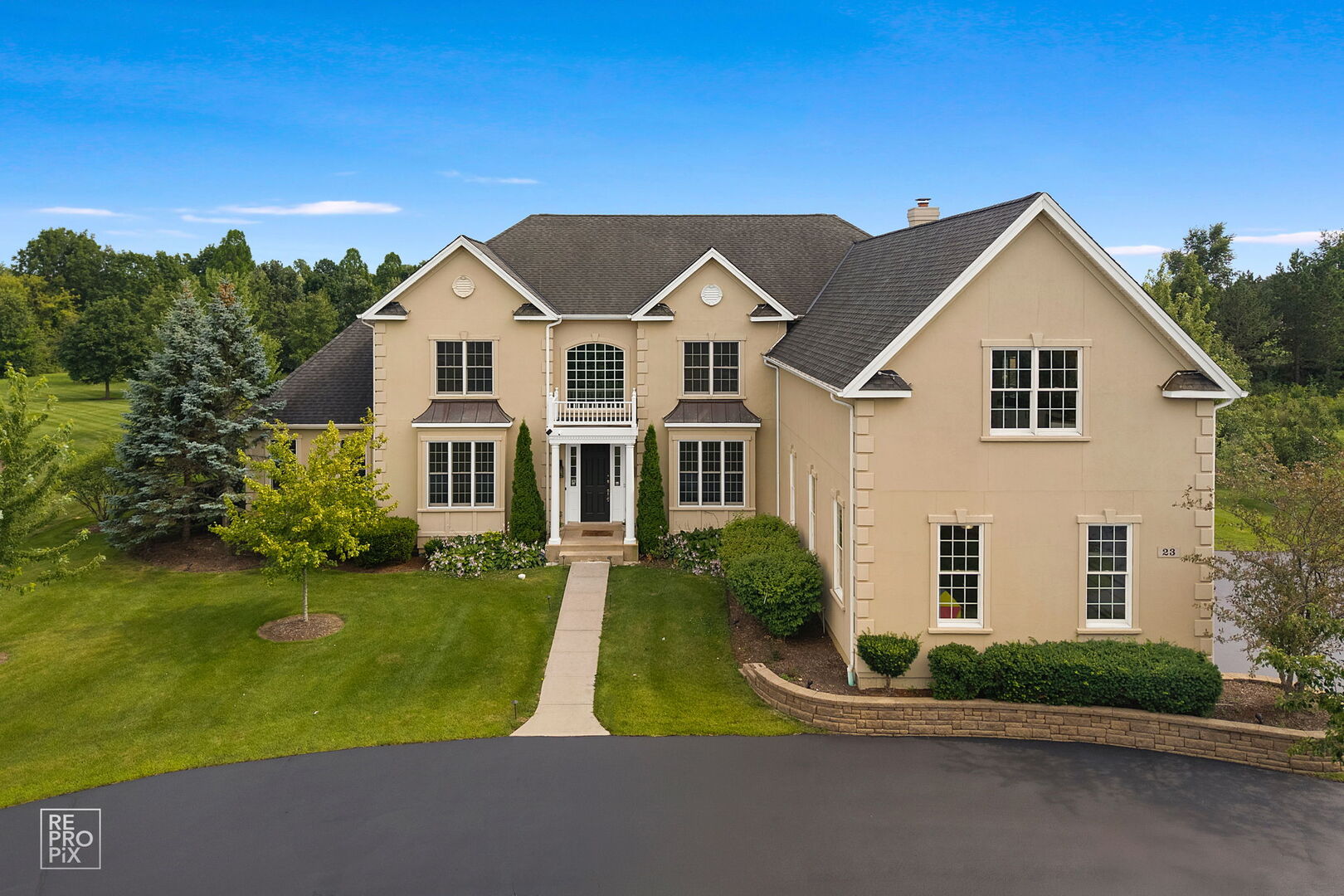 23 Wood Oaks Drive — photo
