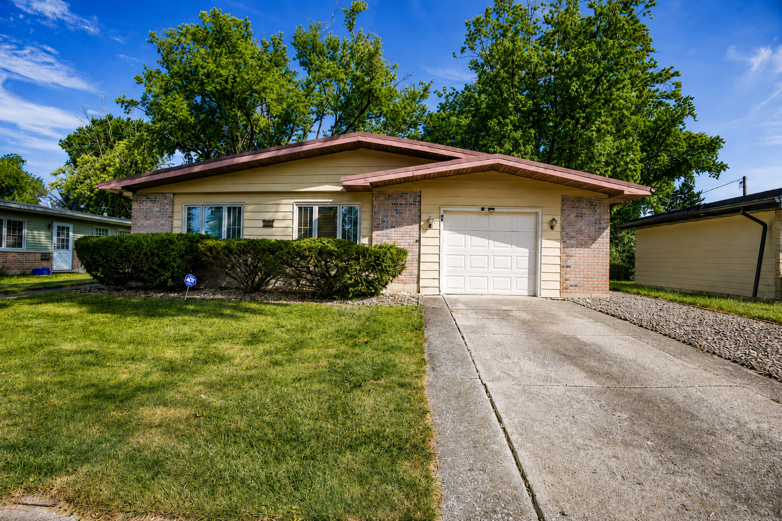 322 Sioux Street — photo