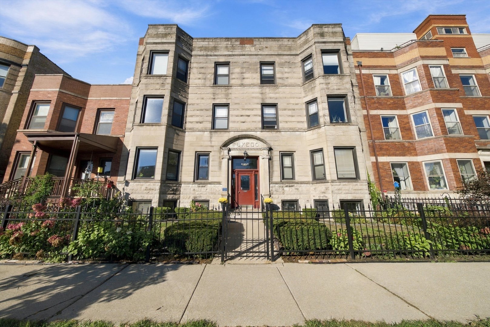 4440 N Dover Street Unit Gs — photo