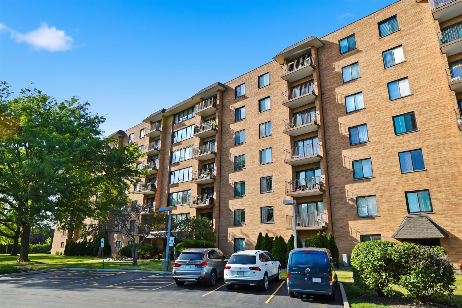 1747 W Crystal Lane 207 — photo