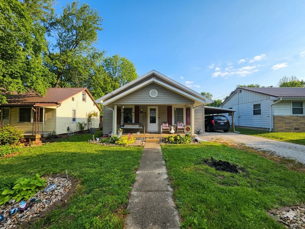216 E Franklin Street — photo
